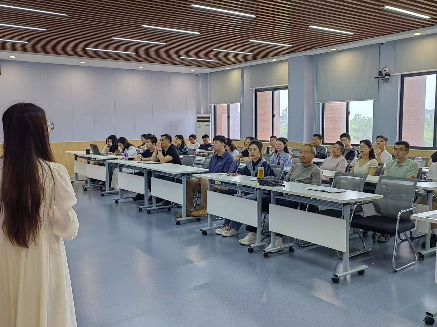 咸宁校区召开2025-2026学年第二学期期末考试监考培训会